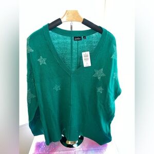 Torrid Love Sick Vneck Star Pullover sweater. NWT. Size 1